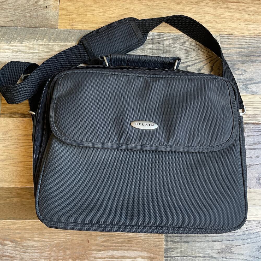 Belkin Black Padded Laptop Computer Briefcase Shoulder Messenger Bag